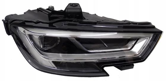 8V0941774C AUDI A3 (8V1, 8VK) のヘッドライト