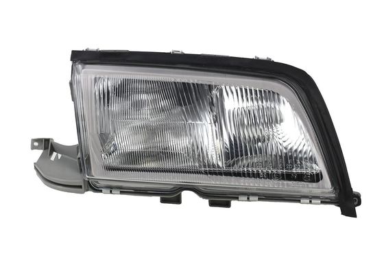 2028202461 MERCEDES-BENZ C-CLASS (W202) のヘッドライトについて