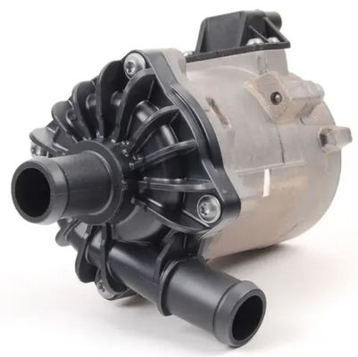 8K0965569 エンジン部品 水ポンプ