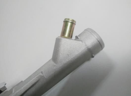 1112004001 エンジン部品 水ポンプ