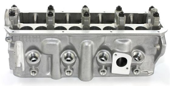 028103351A VW CARAVELLE T4 バスとEUROVAN T4 バンのシリンダーヘッド
