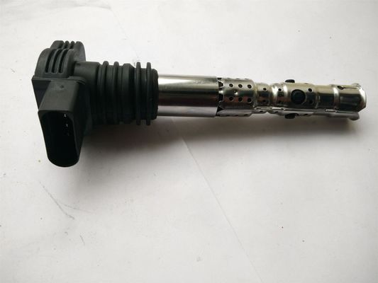06B905115R エンジンの部品 点火コイル