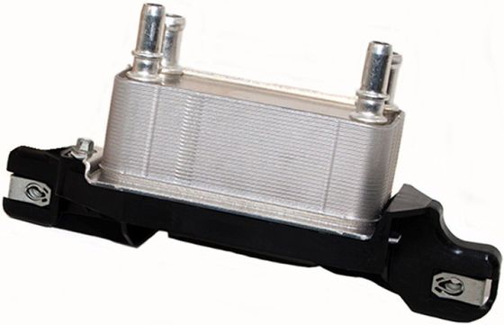 LR028937 エンジン部品 オイルクーラー