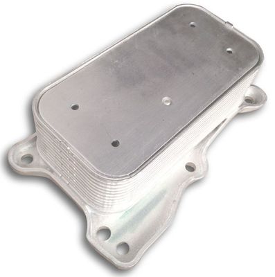 2721880001 エンジン部品 メルセデス・ベンツ用のオイルクーラー