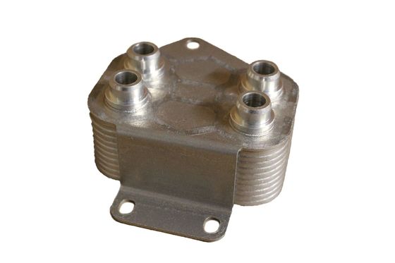 7L6203491 エンジン部品 オイルクーラー