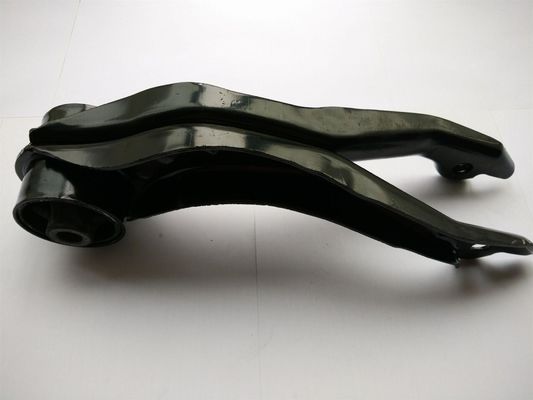 7D0399207B トランスミッション部品 トランスミッションマウント