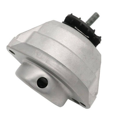 BMW 22116762608 シャーシ部品 エンジンマウント