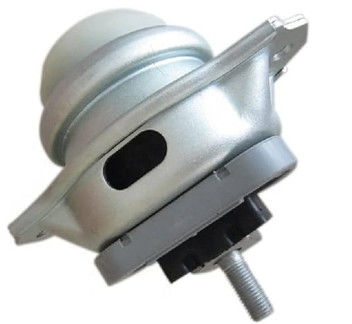 Land Rover KKB500590 シャーシ部品 エンジンマウント