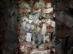 06E121045R 車用冷却液管 耐腐蝕性 設置が簡単